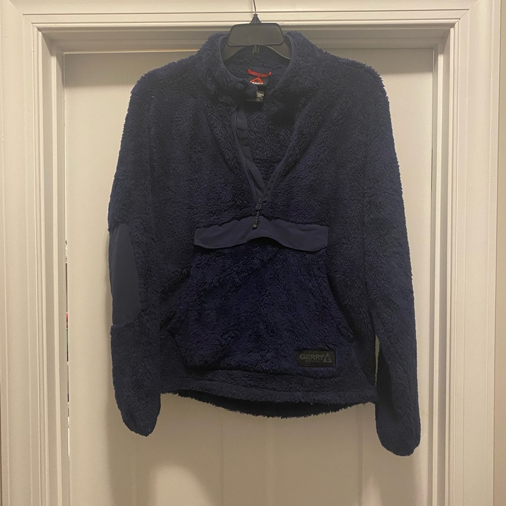 Navy fleece pullover medium